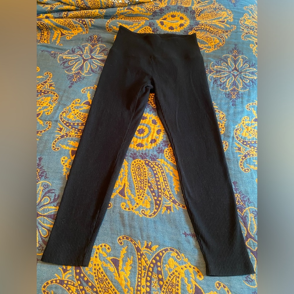 Victoria’s Secret YOGA leggings M